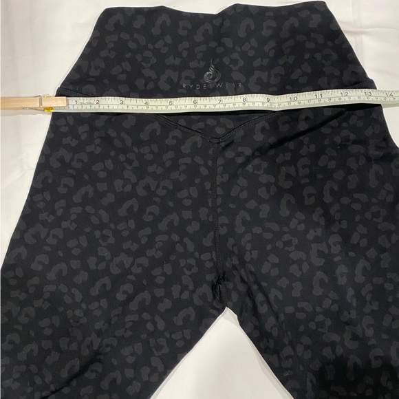 Ryderwear Leggings, Black Leopard Print, Size Small - Picture 7 of 15